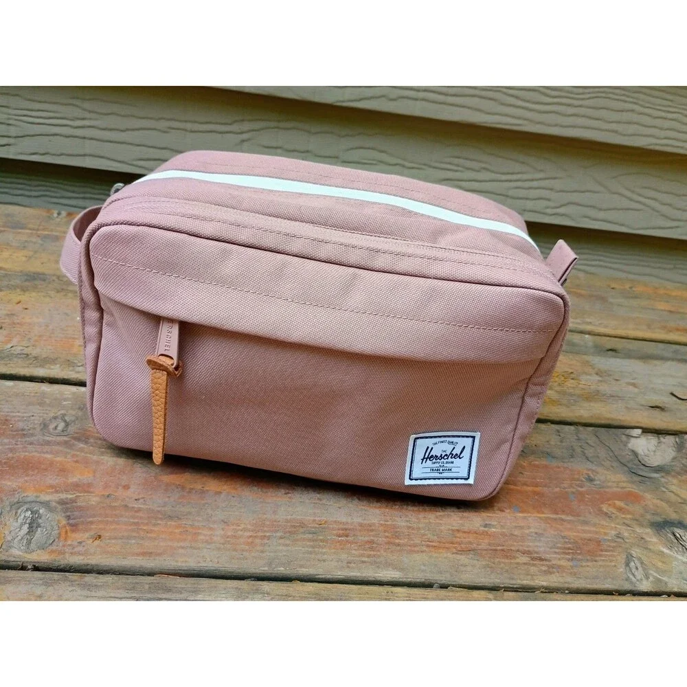 Herschel Supply Co. Chapter Travel Kit Ash Rose Pink Cosmetics Makeup